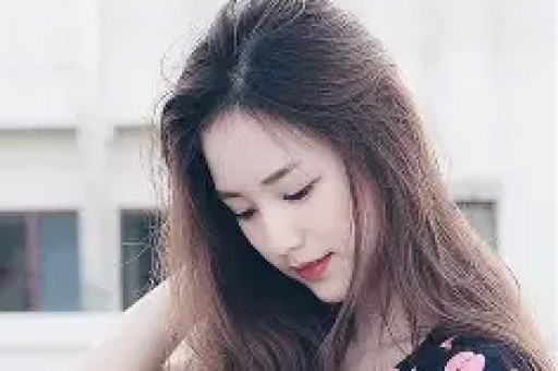 清纯女主播人设塌房酒后直播狂亲男嘉宾第二天哭着表示很后悔