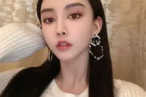 黄渤与神秘女子玩至深夜惹绯闻本尊发图公开女方身份否认出轨